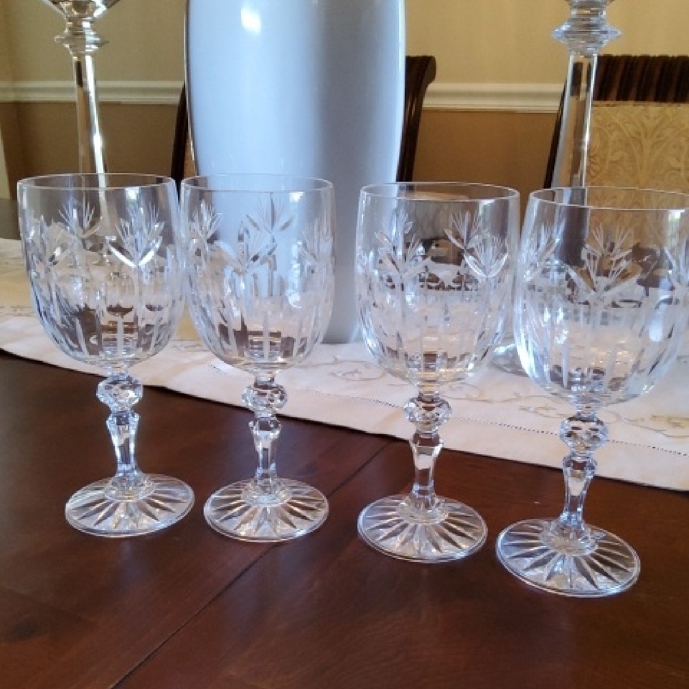 Mikasa White Crystal Drinkware Set